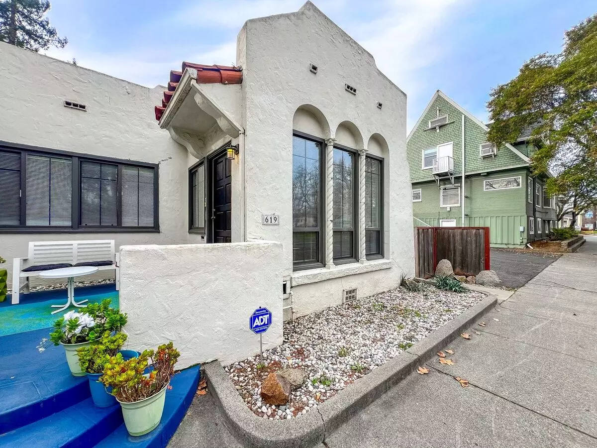 619 Jefferson St Napa, CA 94559