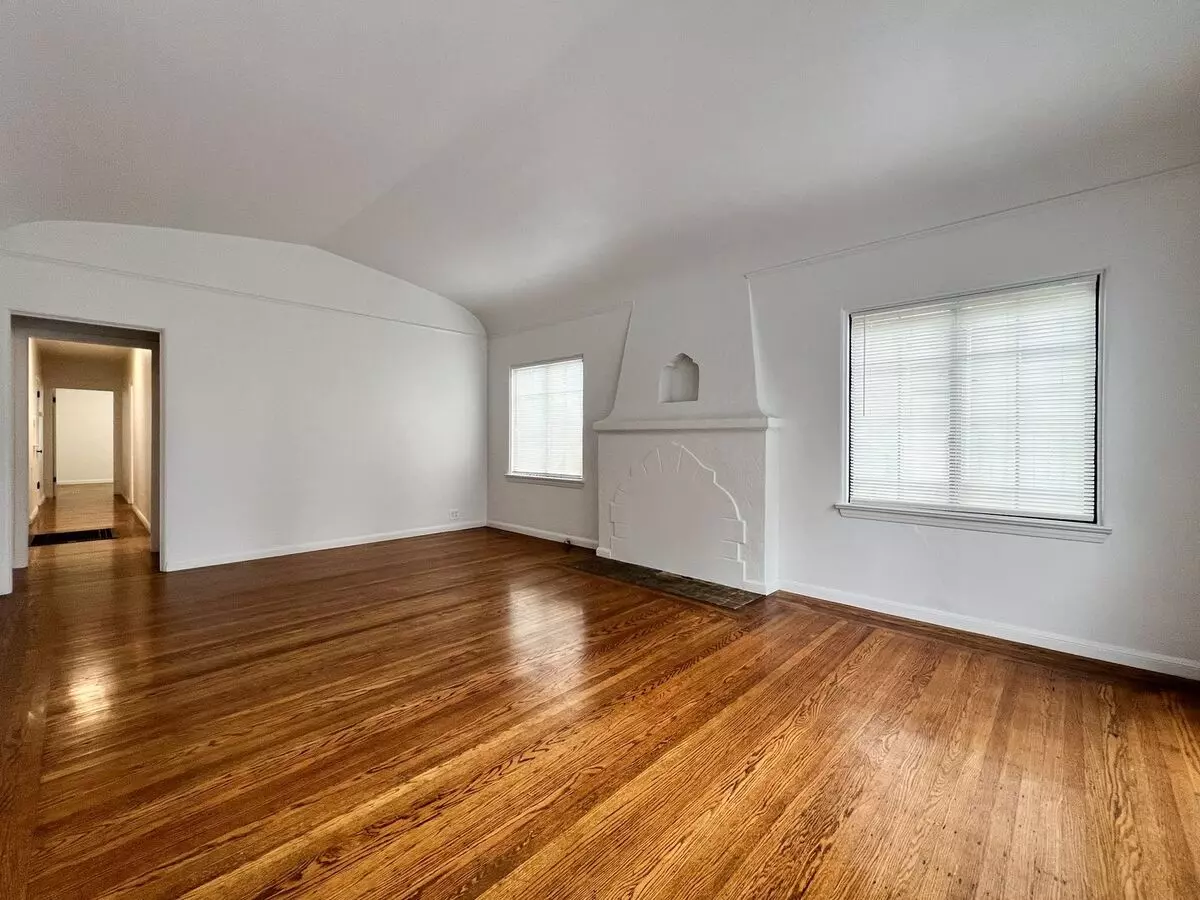 619 Jefferson St Napa, CA 94559 photo 3
