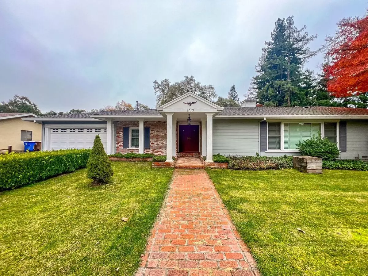 1039 Petra Dr Napa, CA 94558 photo 2