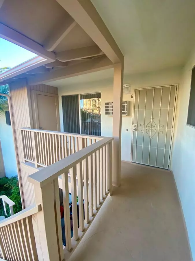 1403 F Ave photo 5