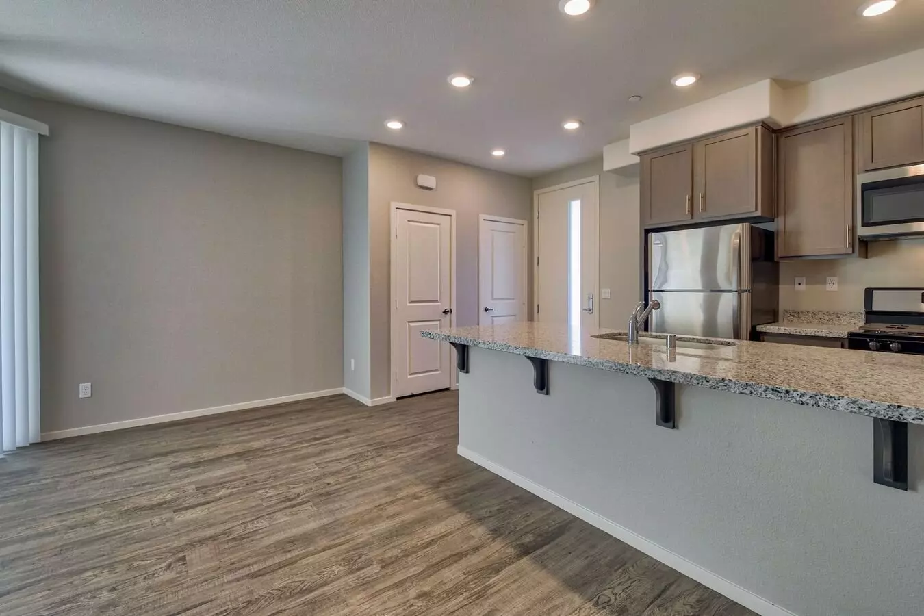 725-31 East 16th Street, National City, CA 91950 photo 5