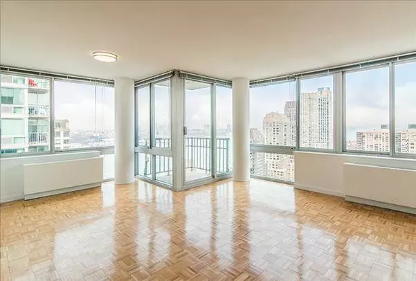 101 West End Avenue photo 3