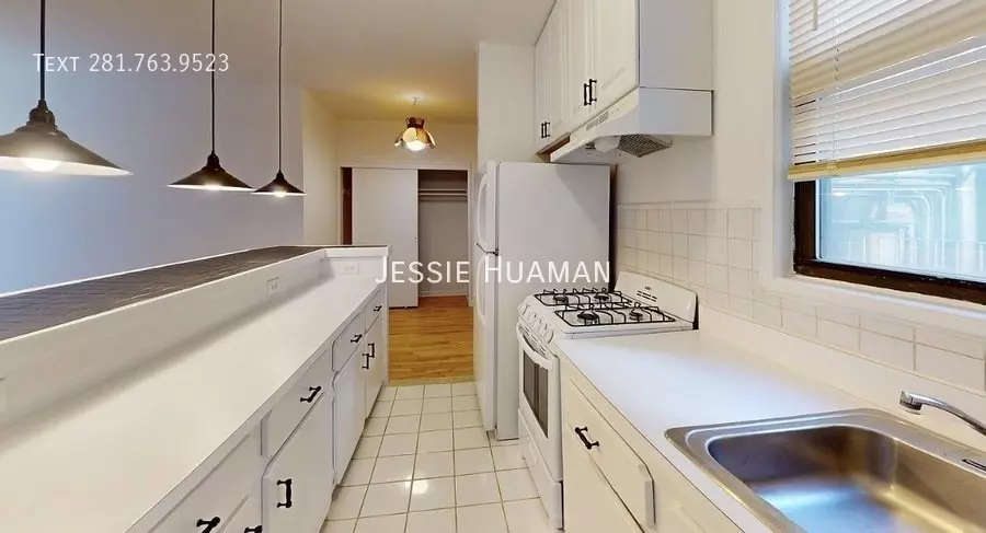 1238 2nd Avenue photo 3