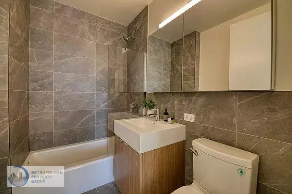 301 East 94th Street photo 3