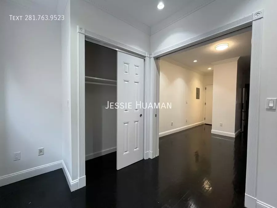 314 Mott Street photo 5