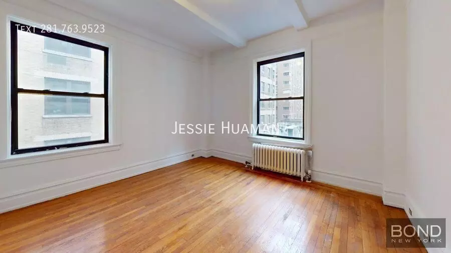 315 West 102nd Street photo 4