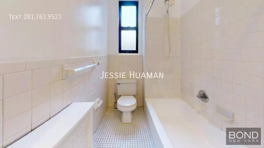 315 West 102nd Street photo 3