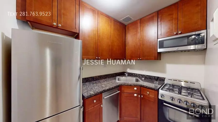 329 West 76th Street photo 5
