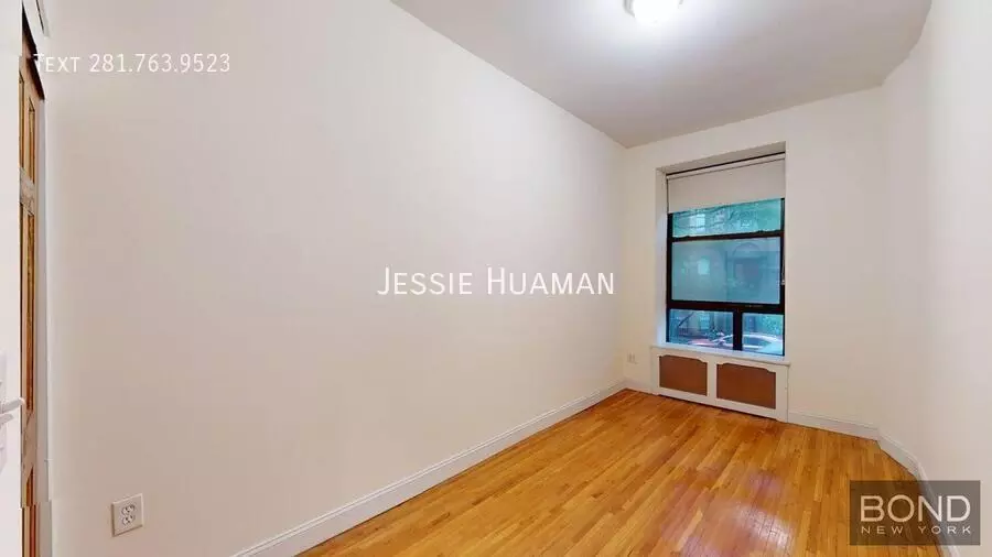329 West 76th Street photo 4
