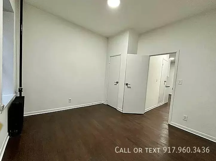 336 East 5th Street photo 4