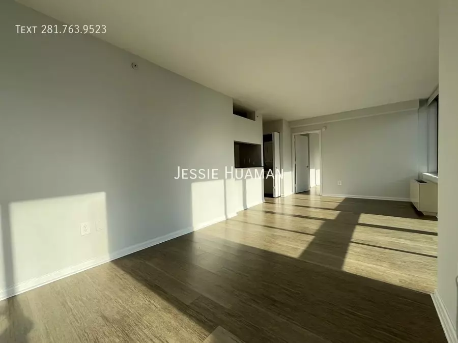 408 East 92nd Street photo 3