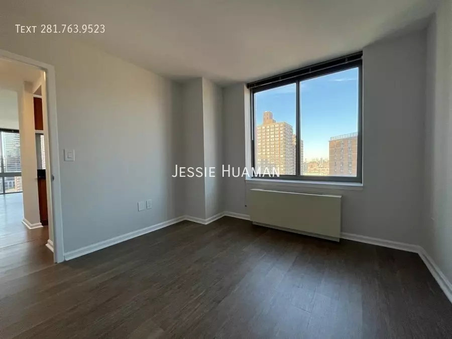 408 East 92nd Street photo 4