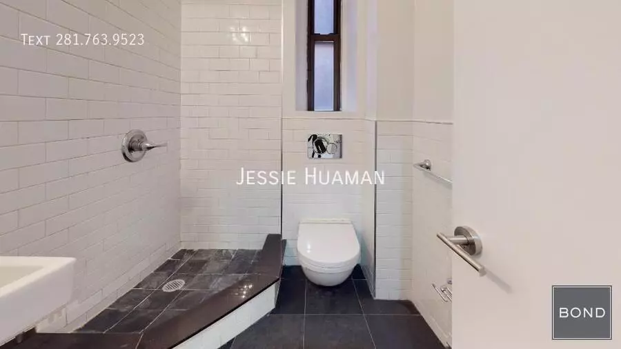 415 East 73rd Street photo 5