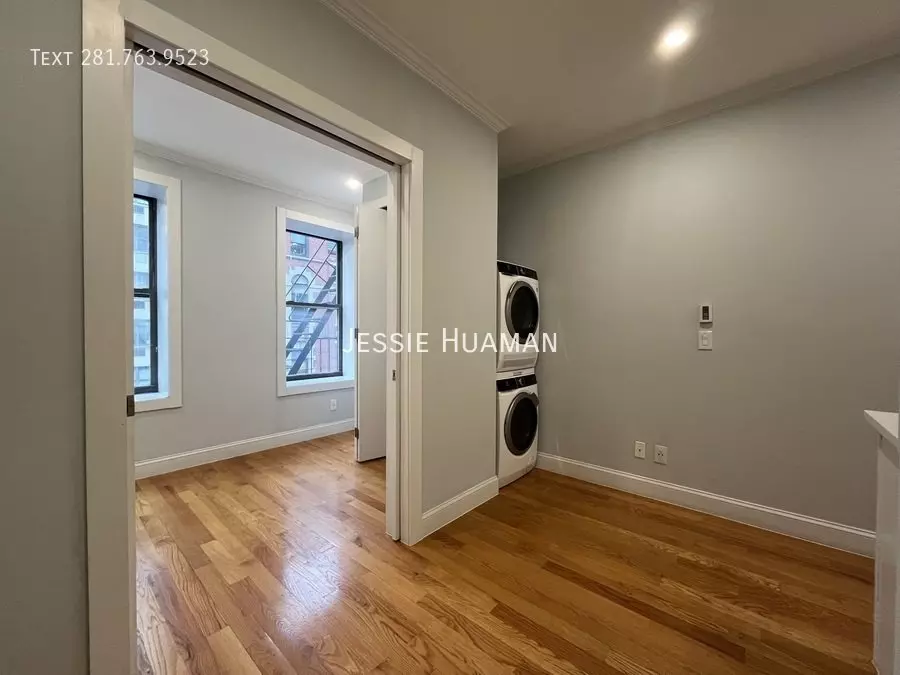 433 East 80th Street photo 4