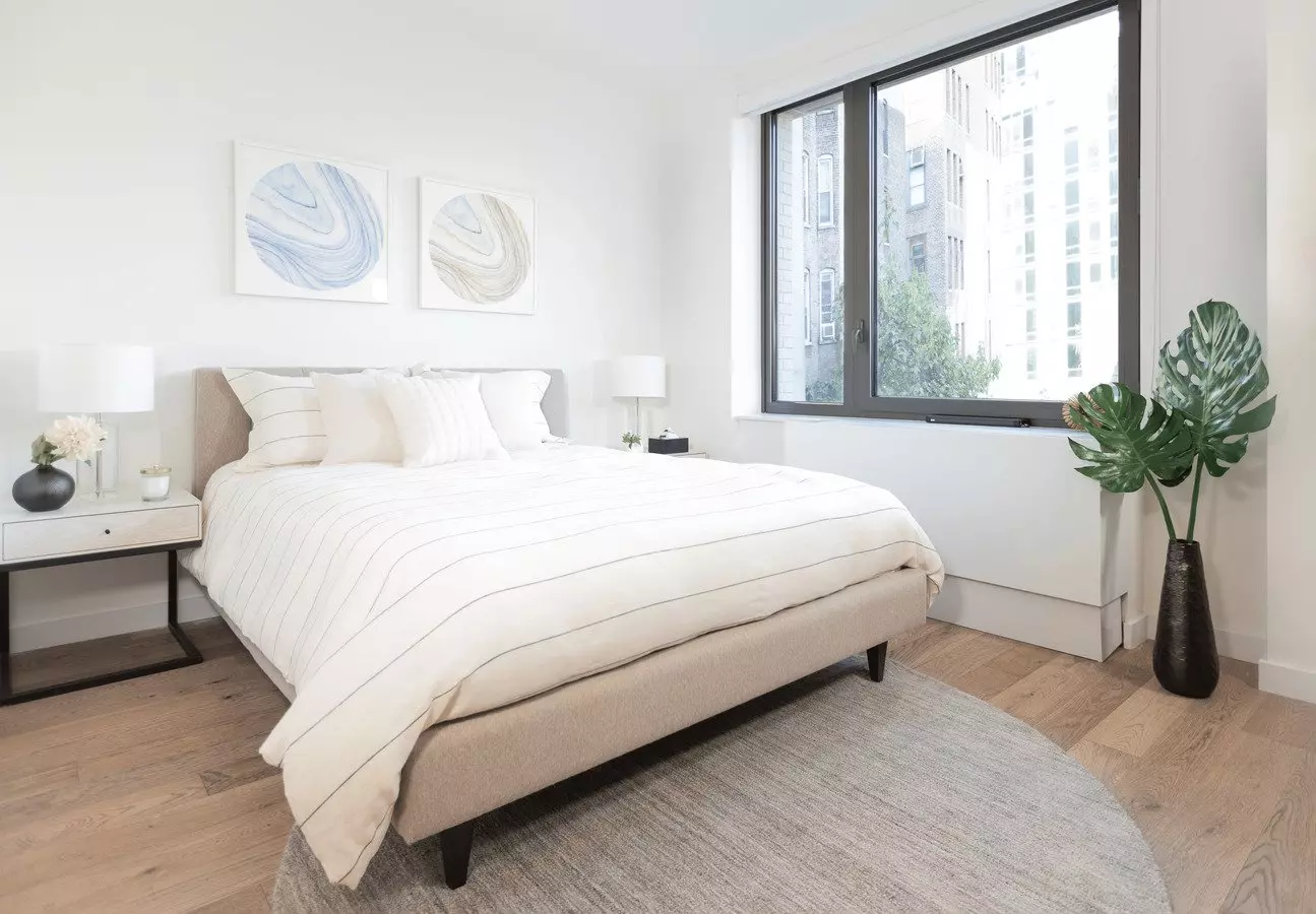 445 West 35th Street photo 4