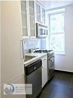 780 Greenwich Street photo 4