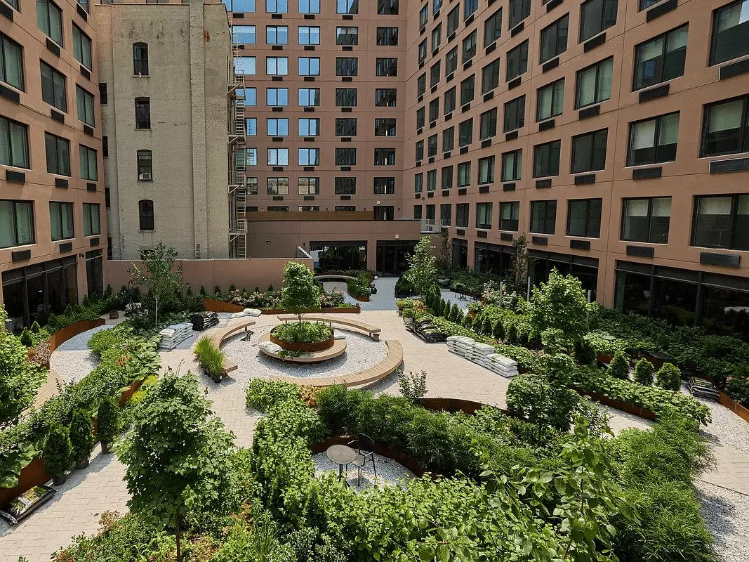 Nestled In The Vibrant Mott Haven Neighborhood photo 4