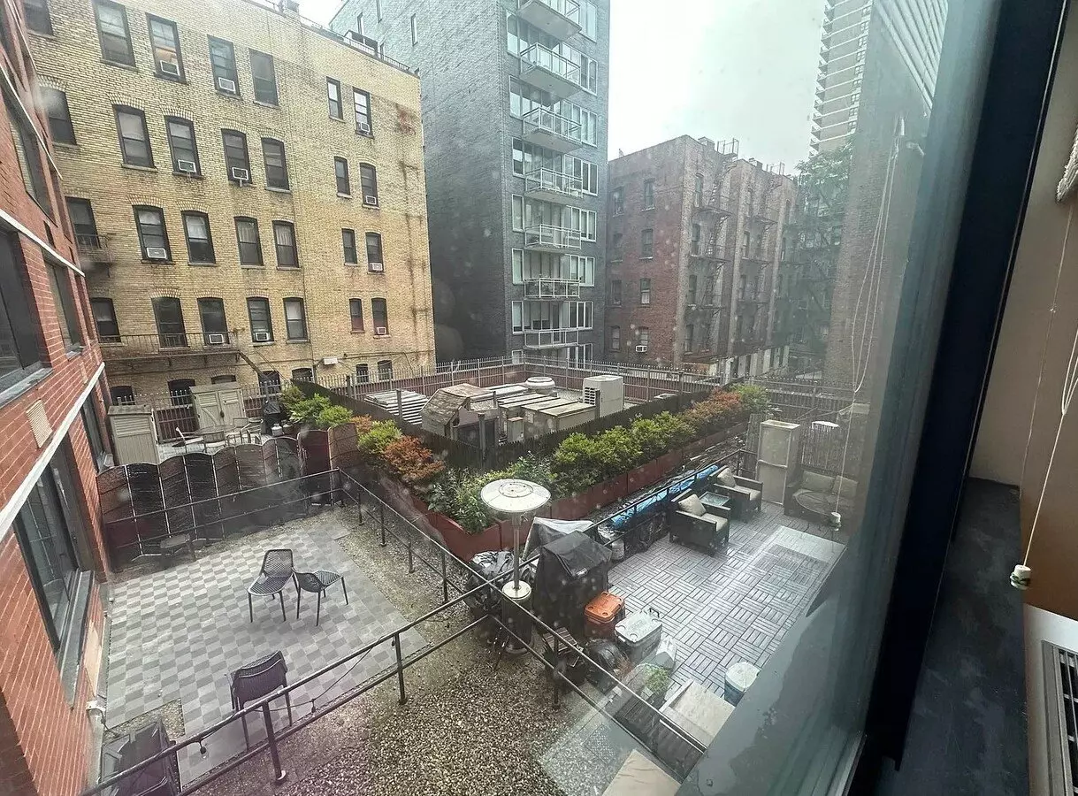 Oversized One-bedroom Apartment Located In The Heart Of The Upper Wes photo 5