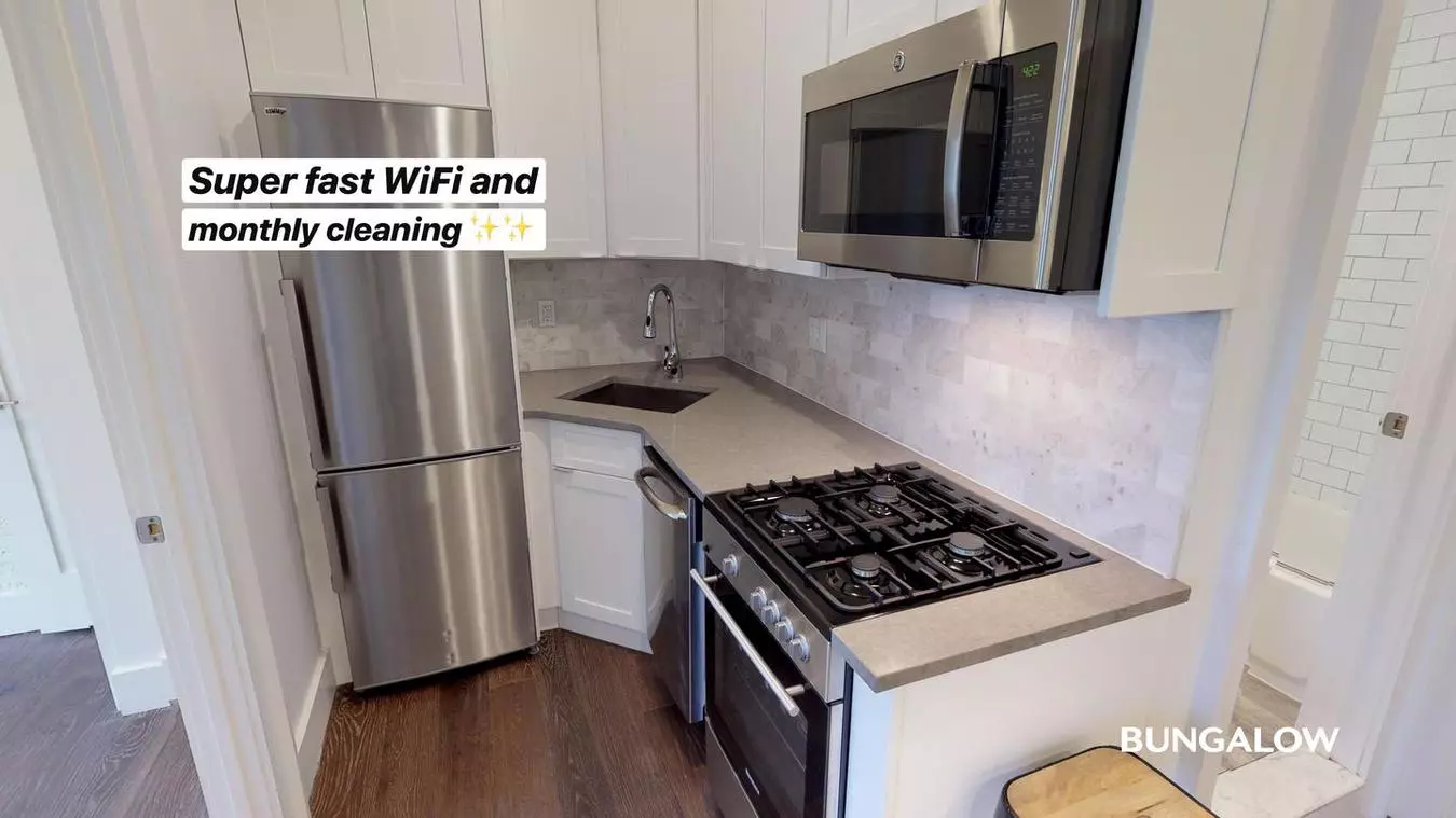 Private Bedroom in Chic Lower East Side Flat Near Grand St Station photo 5