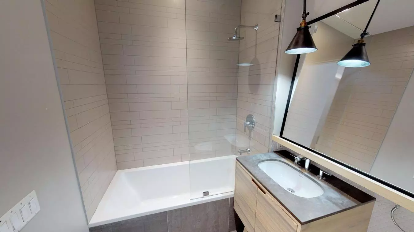 Private Rooms in Modern Williamsburg Home with In-Building Gym photo 5
