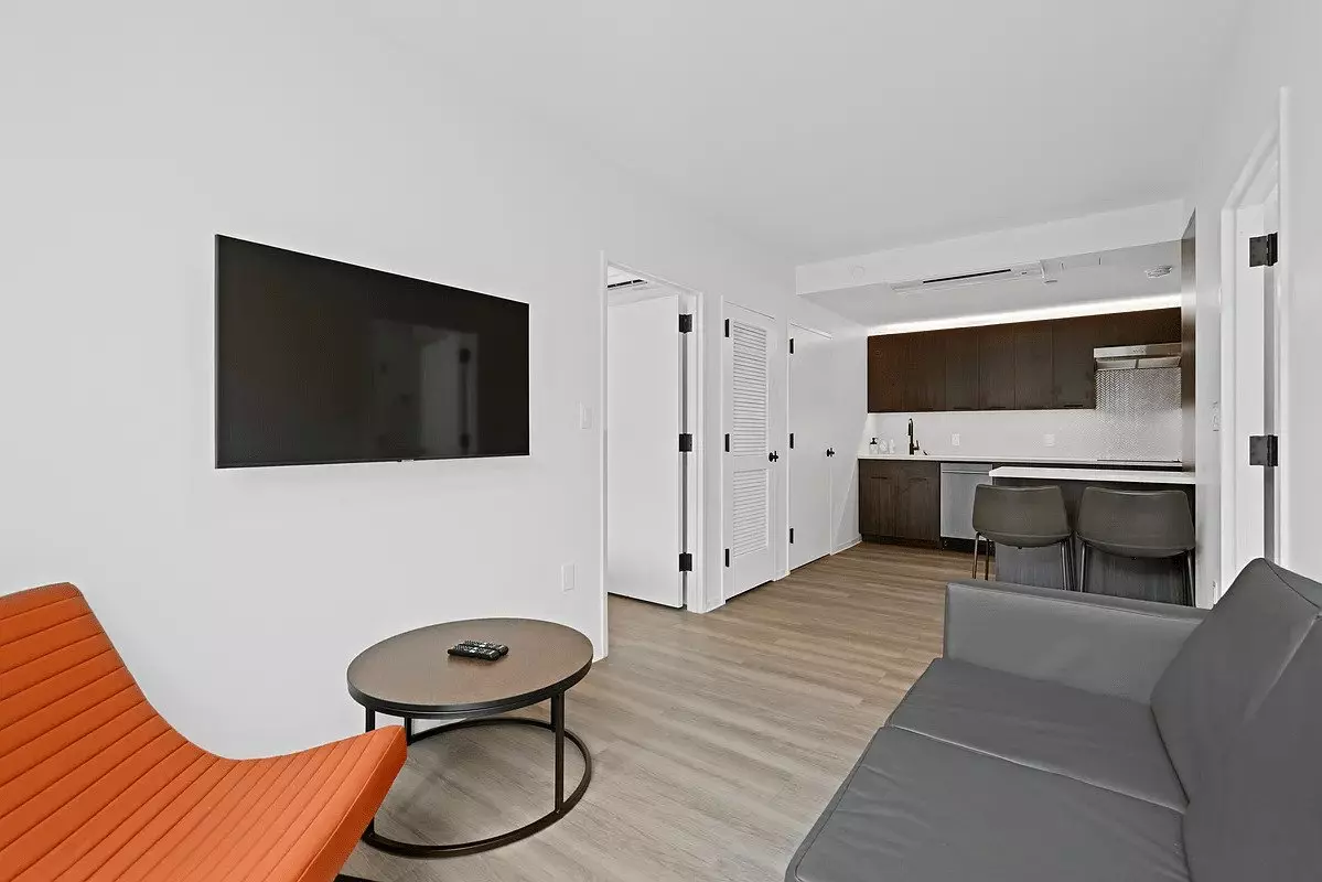 Relax And Reenergize In The Spacious photo 3