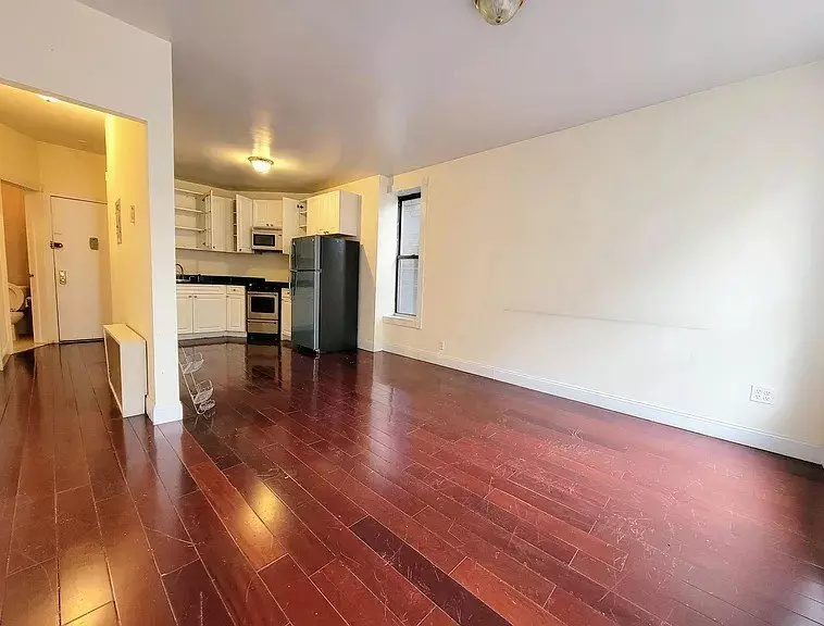 Spacious 1Bed Apartment photo 4