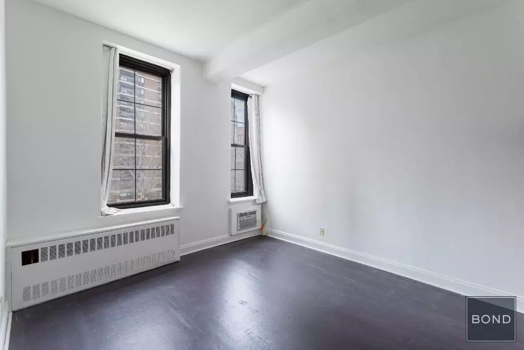 324 Pearl Street photo 4