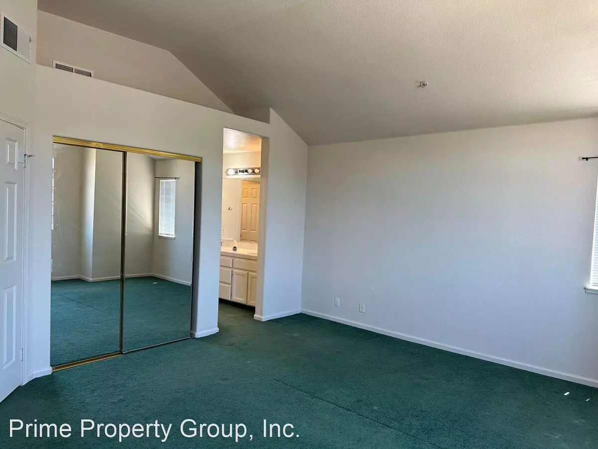 36987 Papaya Street, Newark, CA 94560 photo 3