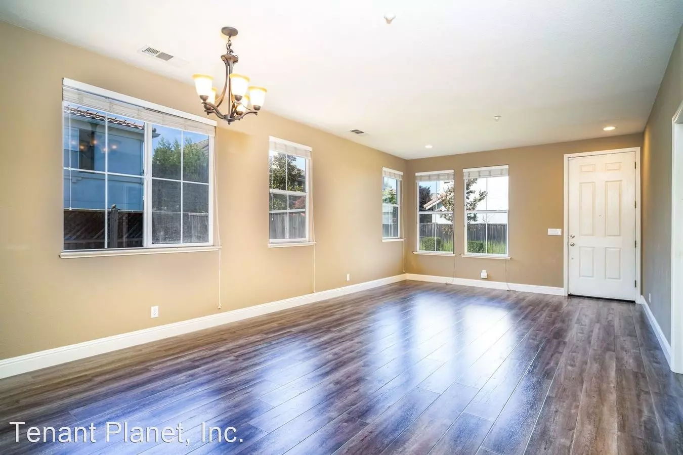 4Bed/3Bath EXECUTIVE HOME FOR RENT IN NEWARK photo 5