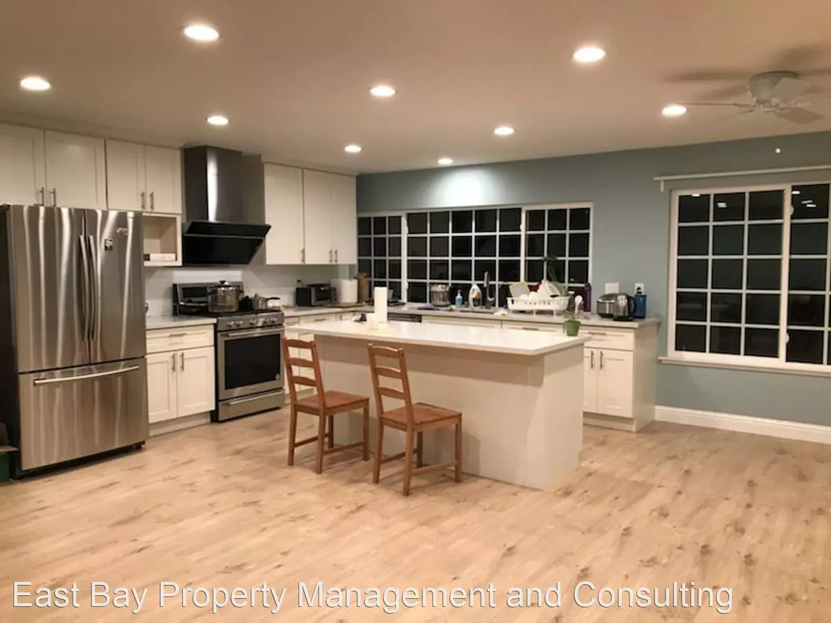 5039 Northampton Court, Newark, CA 94560 photo 3