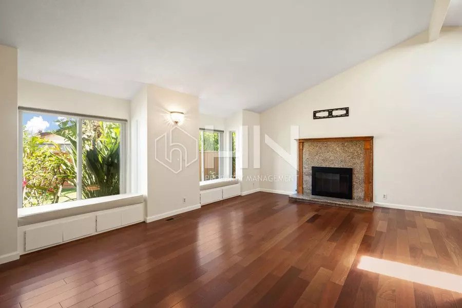 5686 Geranium Ct photo 4