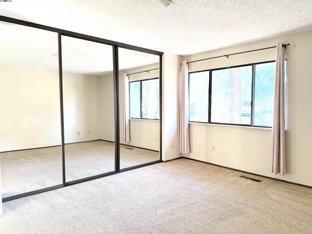 6100 Joaquin Murieta Avenue, Newark, CA 94560 photo 5
