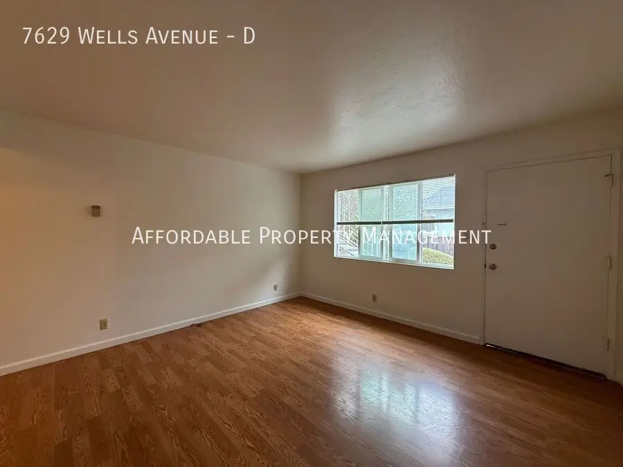 7629 Wells Ave photo 4