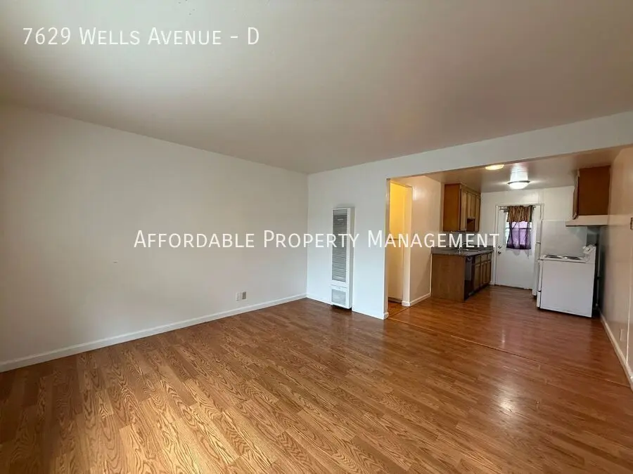 7629 Wells Ave photo 5