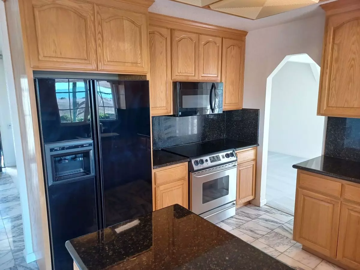 8153 Merion Drive, Newark, CA 94560 photo 3