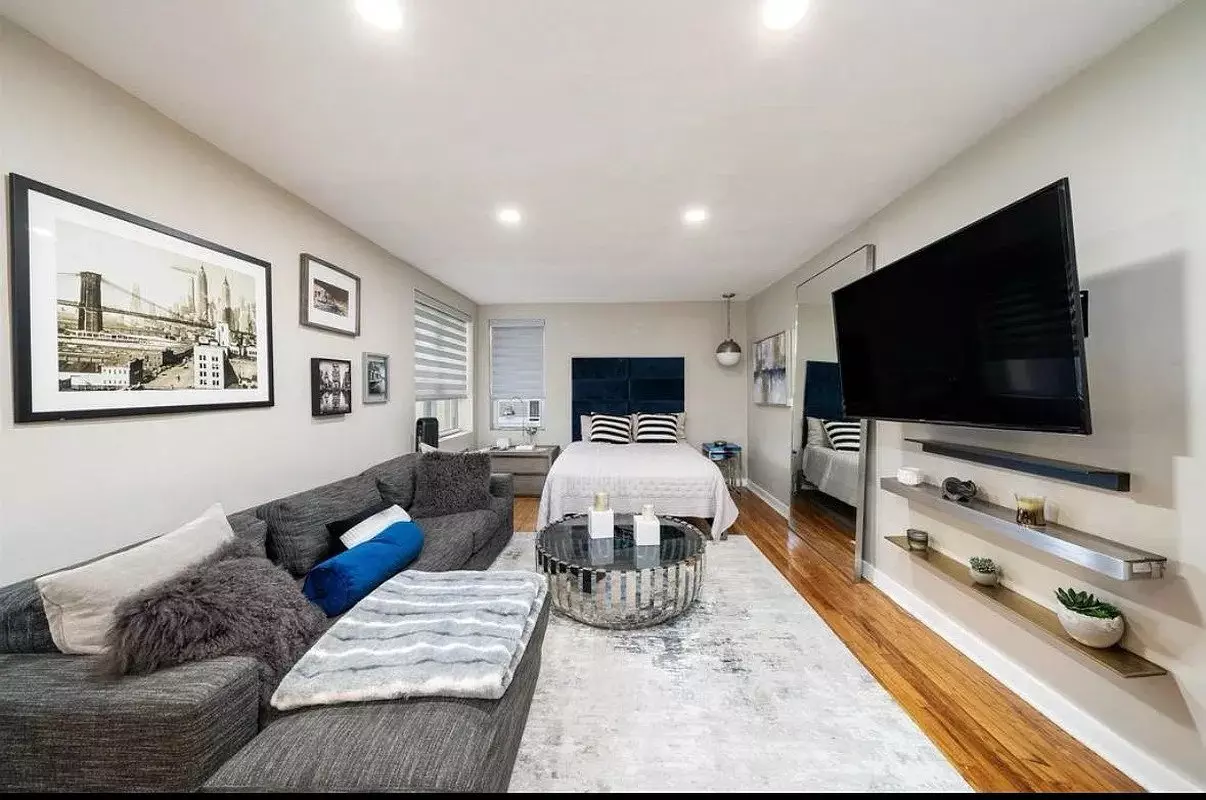 8550 Boulevard East photo 3