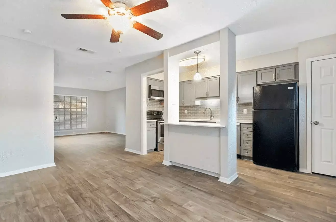 Parkwyn Townhomes photo 2