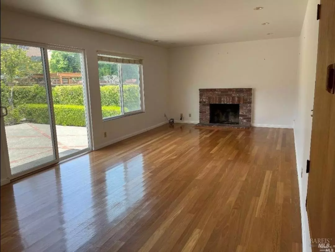 19 San Miguel Way photo 5
