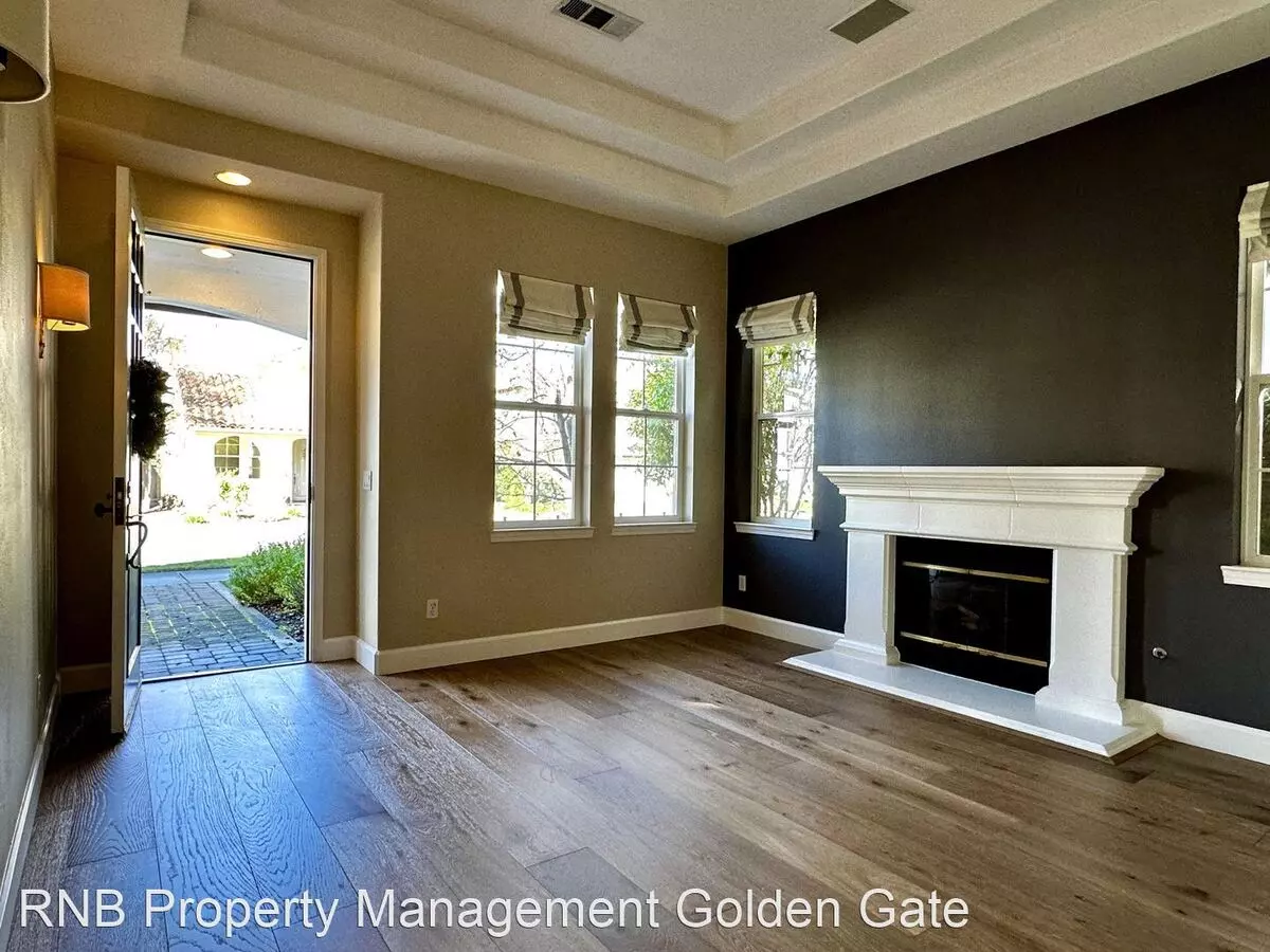 6 Lavenham Road, Novato, CA 94949 photo 4