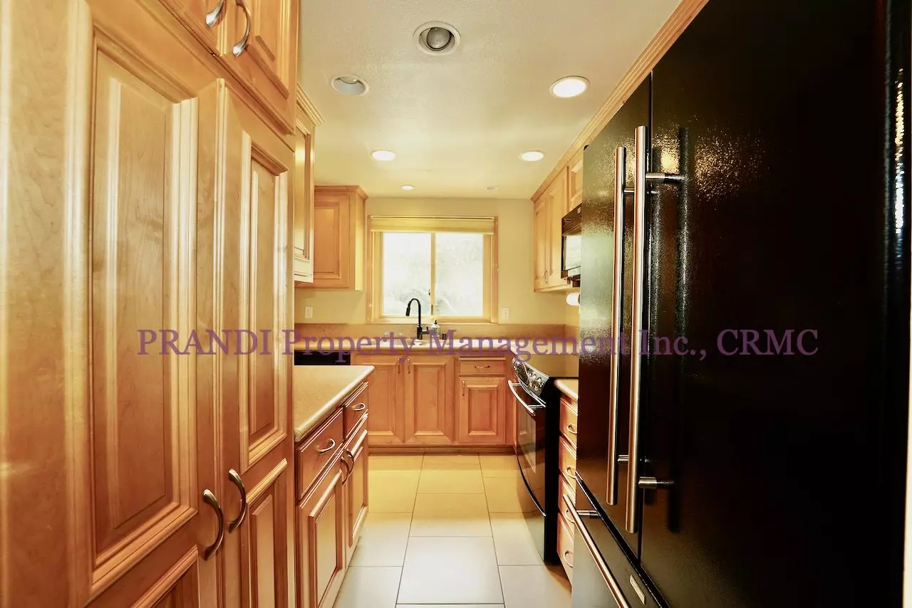 4 Park Crest Court, Novato, CA 94947 photo 2