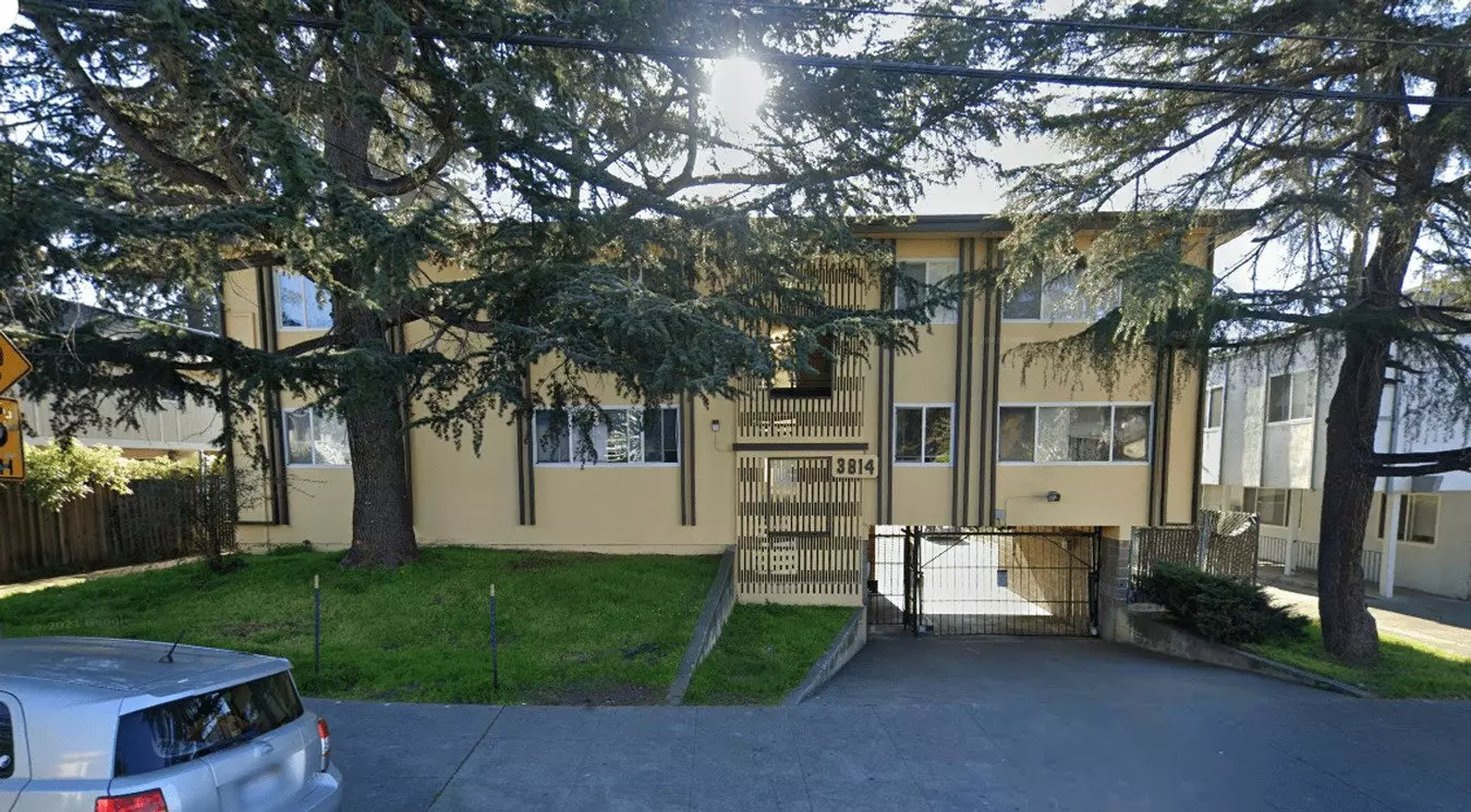 39th Avenue Apartments photo 2