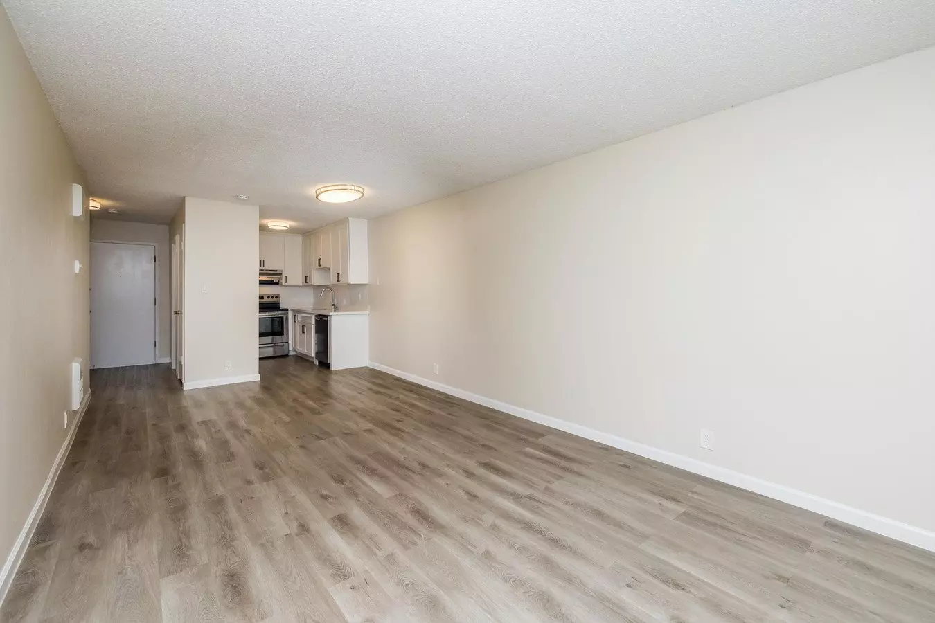 MONTE CRESTA Avenue Apartments photo 4