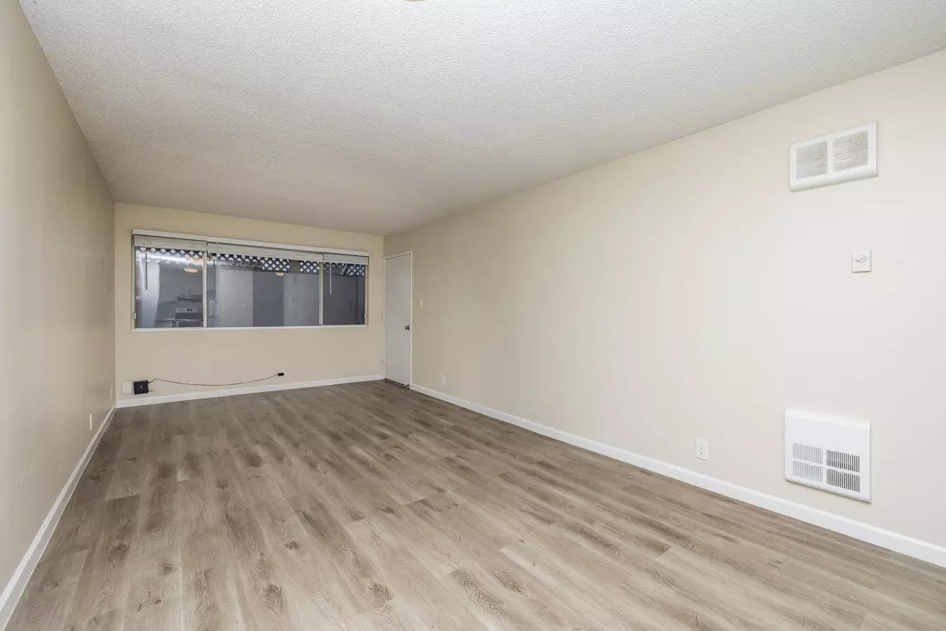 100 MONTE CRESTA Apartments photo 3