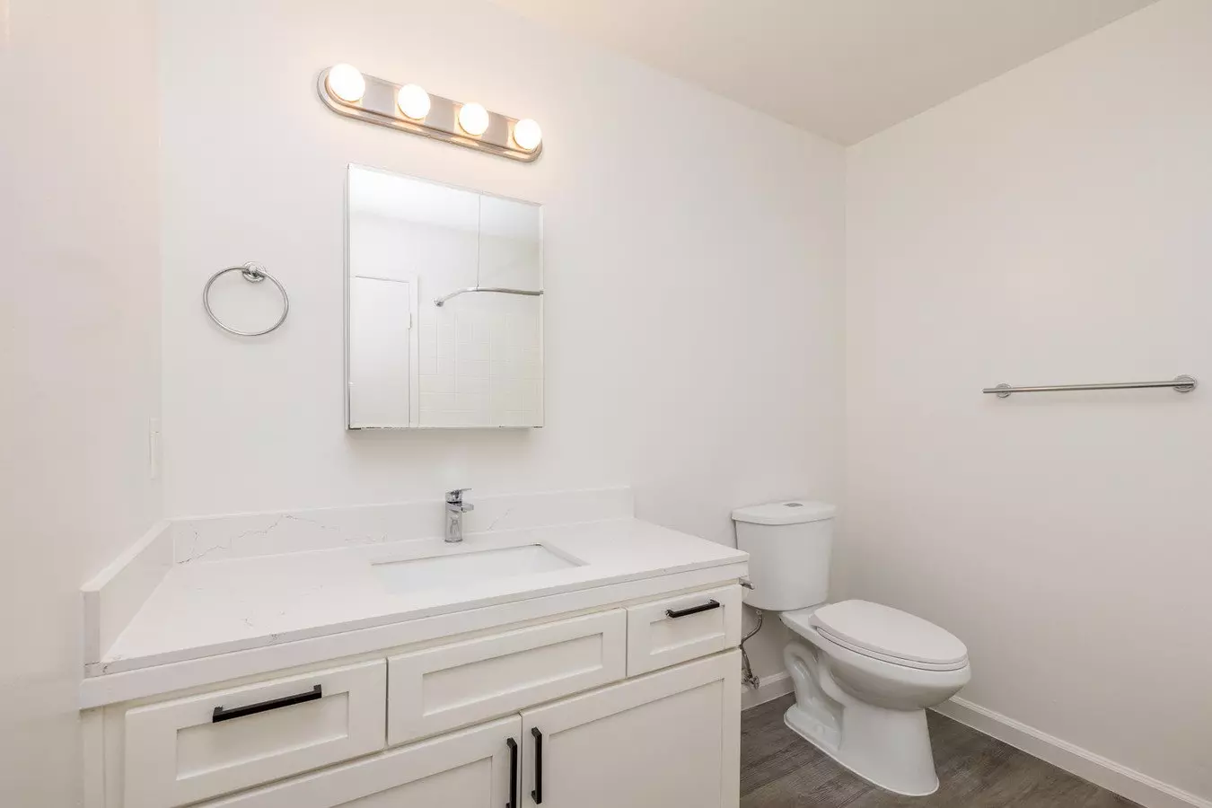 100 MONTE CRESTA Apartments photo 5