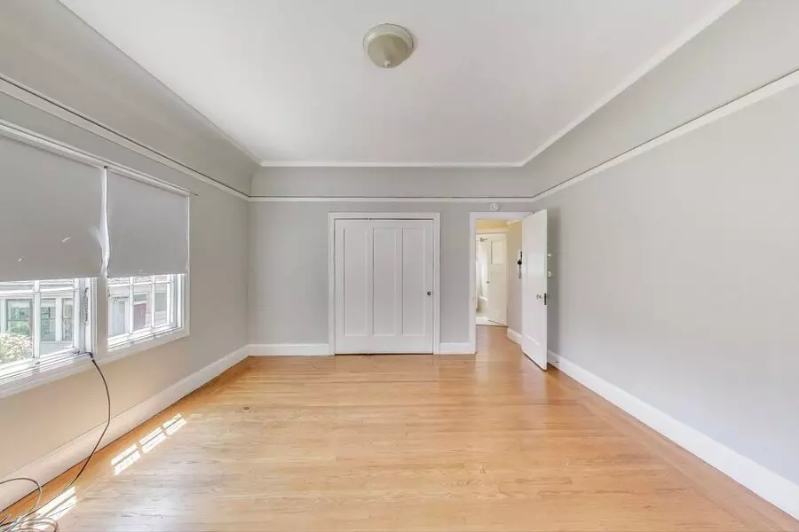 11 Warren Avenue, Oakland, CA 94611 photo 4