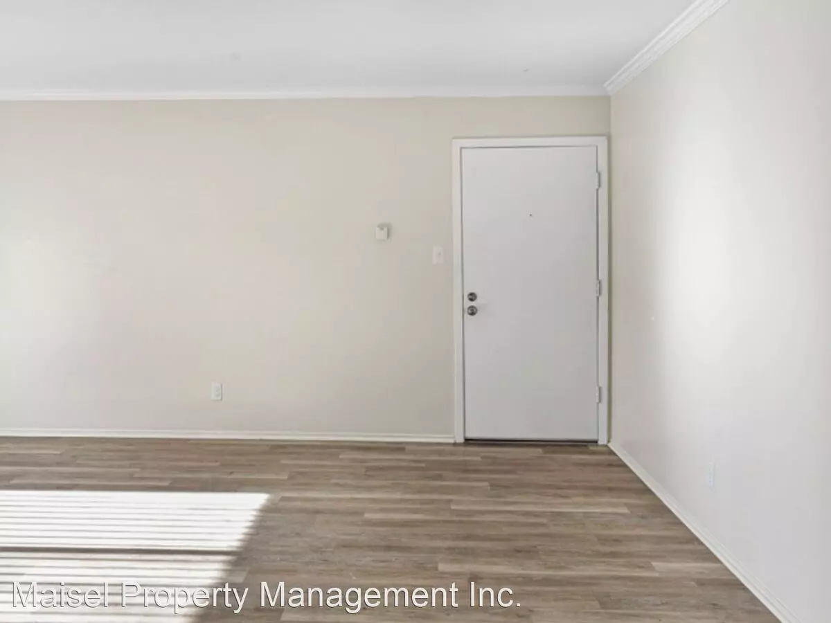 1285 MacArthur Blvd. photo 2