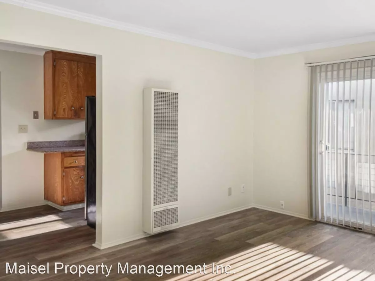 1285 MacArthur Blvd. photo 4