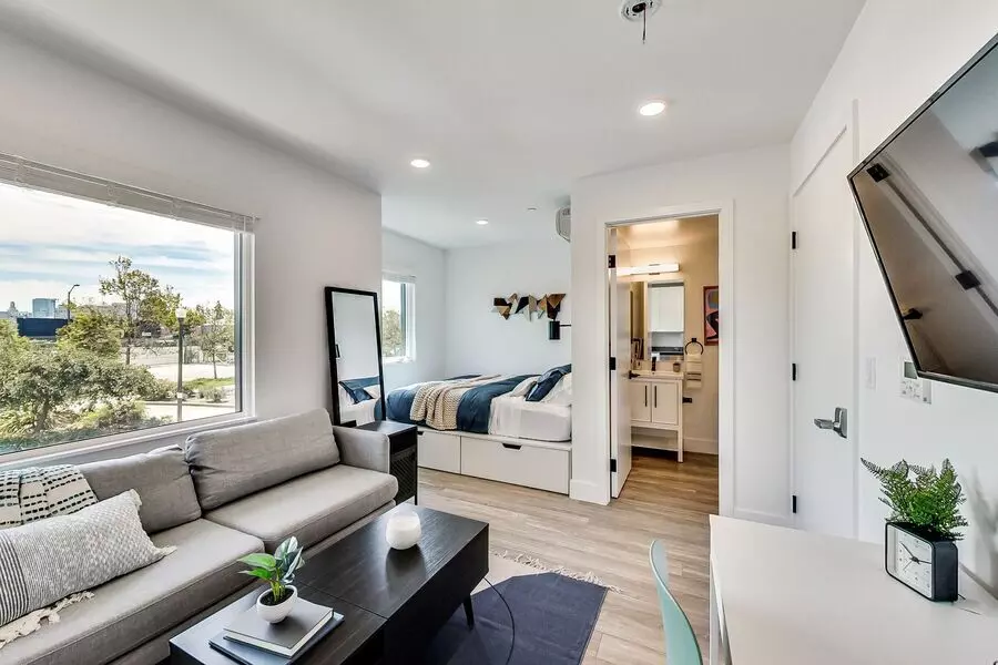 1407 18th Street, Oakland, CA 94607 photo 3