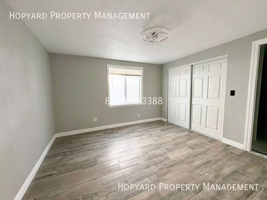 1430 32nd Street, Oakland, CA 94608 photo 3