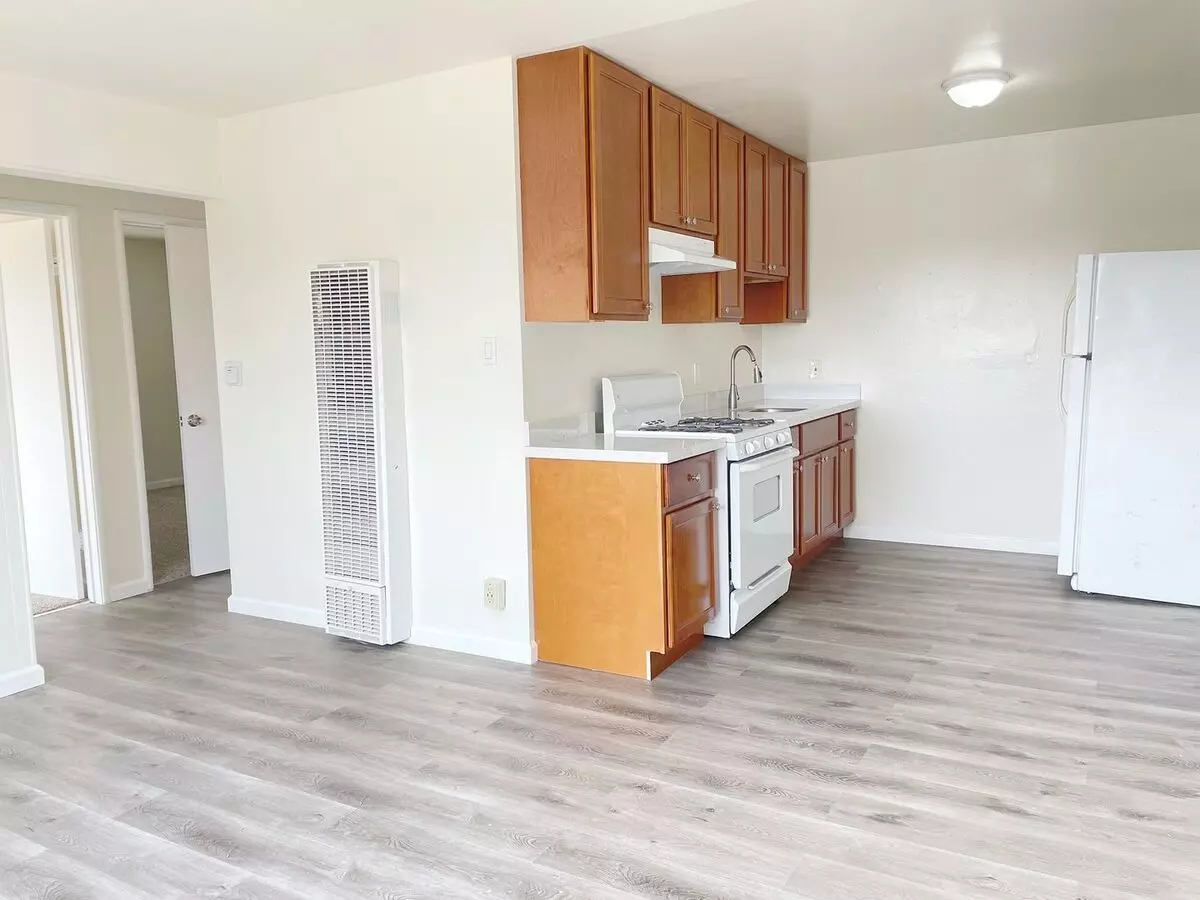 1515 38th Ave photo 2
